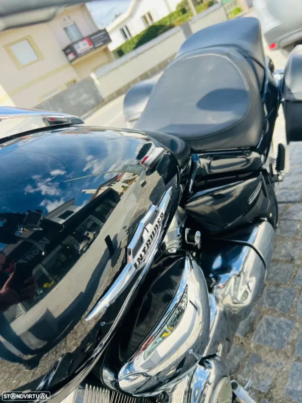 Suzuki Intruder M 1800R - Image 7