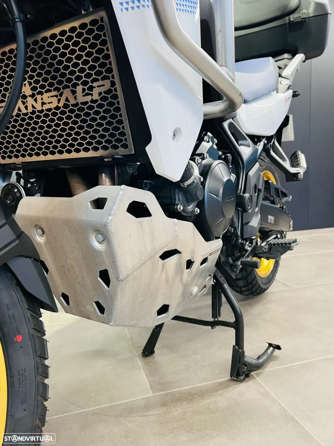 Honda Transalp 750 - Image 7