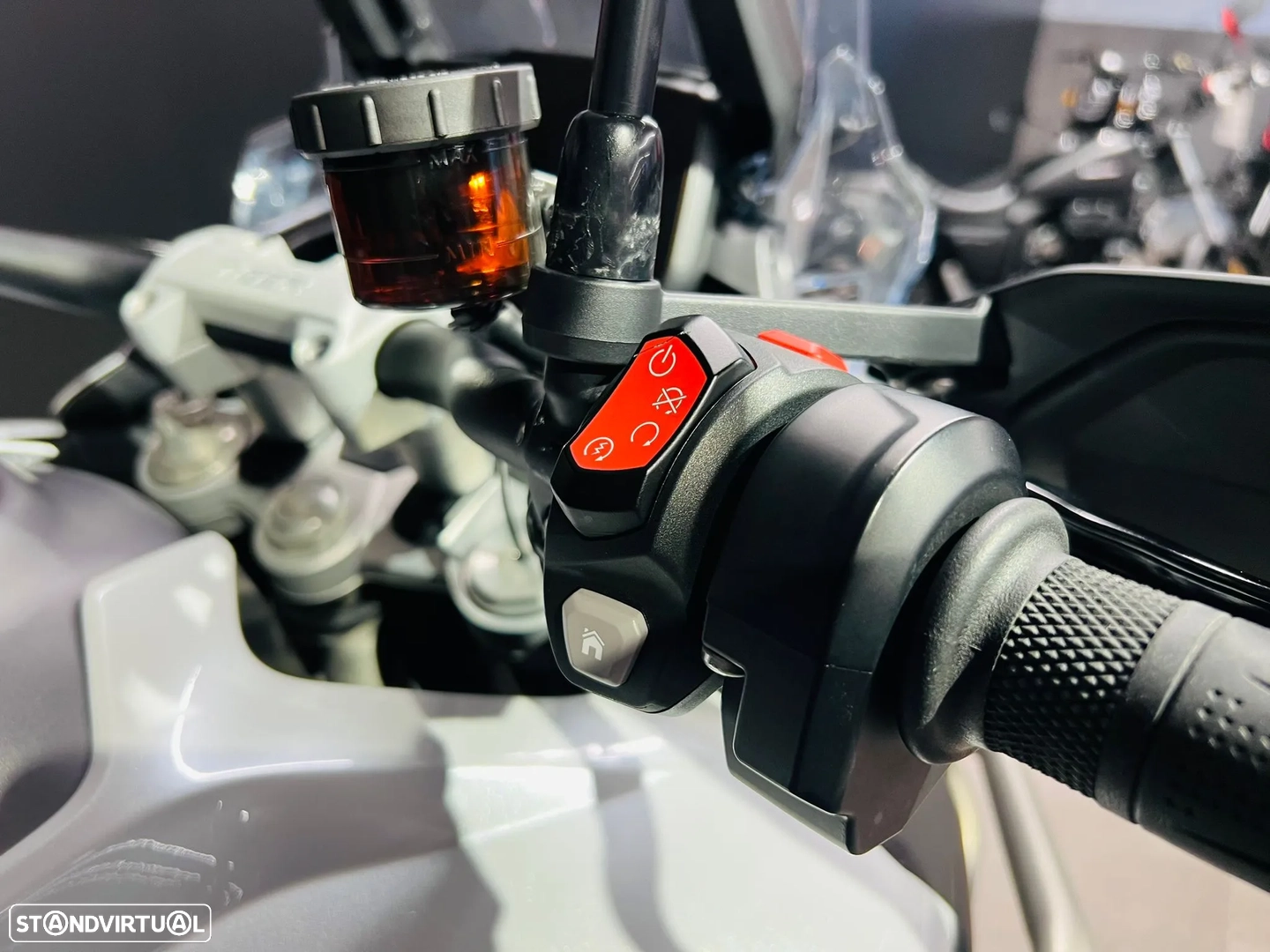 Triumph Tiger 1200 GT PRO - Image 12